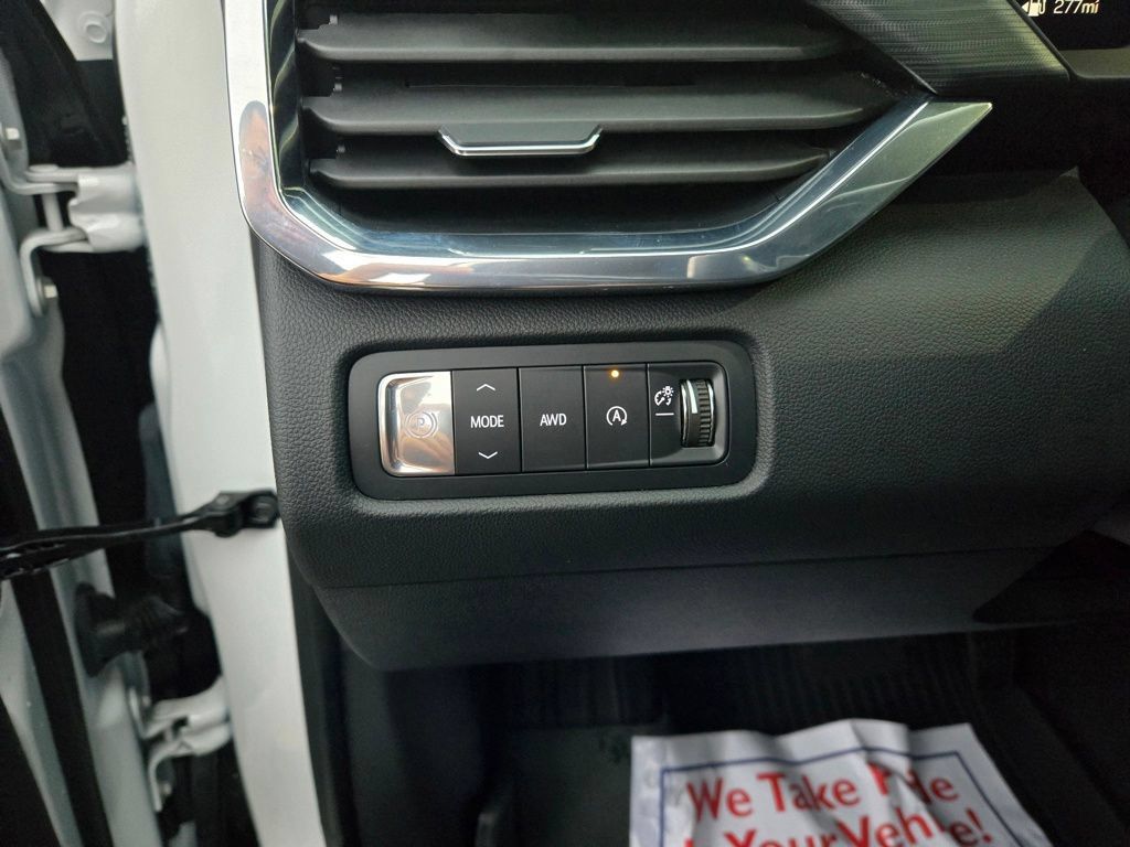 Used 2025 GMC Acadia Elevation w/ Elevation Premium Package AWD/4WD image 15