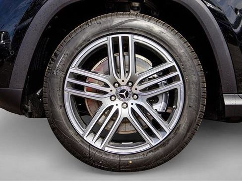New 2026 Mercedes-Benz GLS 450 4MATIC image 9