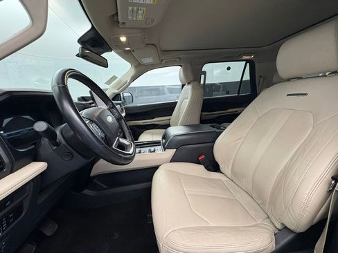 Used 2023 Ford Expedition Max Platinum AWD/4WD image 9