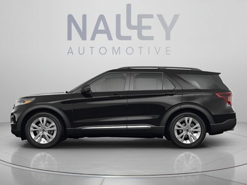 Used 2021 Ford Explorer XLT w/ Class III Trailer Tow Package RWD image 2