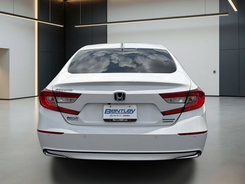 Used 2022 Honda Accord Touring image 5