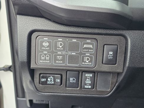 Used 2020 Toyota Tacoma TRD Off-Road image 20