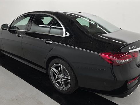 Used 2022 Mercedes-Benz E 350 Sedan w/ Driver Assistance Package image 6