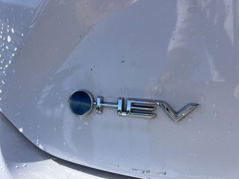 Used 2026 Toyota Camry SE image 8