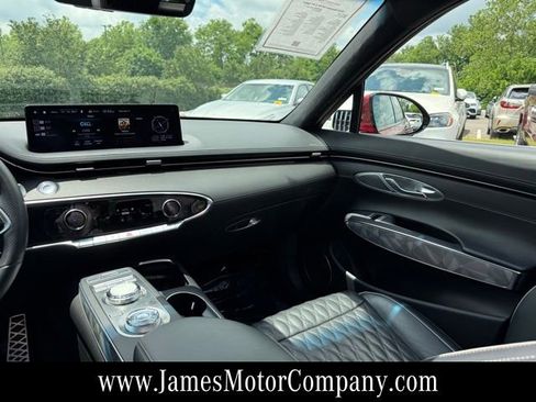 Used 2022 Genesis GV70 3.5T Sport w/ Sport Advanced Package AWD/4WD image 15
