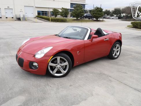 Used 2007 Pontiac Solstice GXP w/ Premium Package image 9