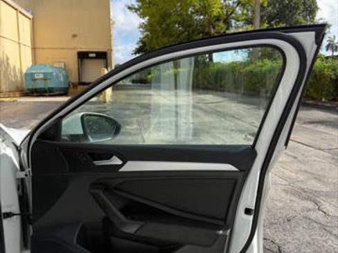 Used 2021 Volkswagen Jetta S FWD image 12