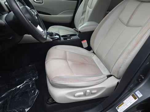 Used 2020 Nissan Leaf SL Plus image 14