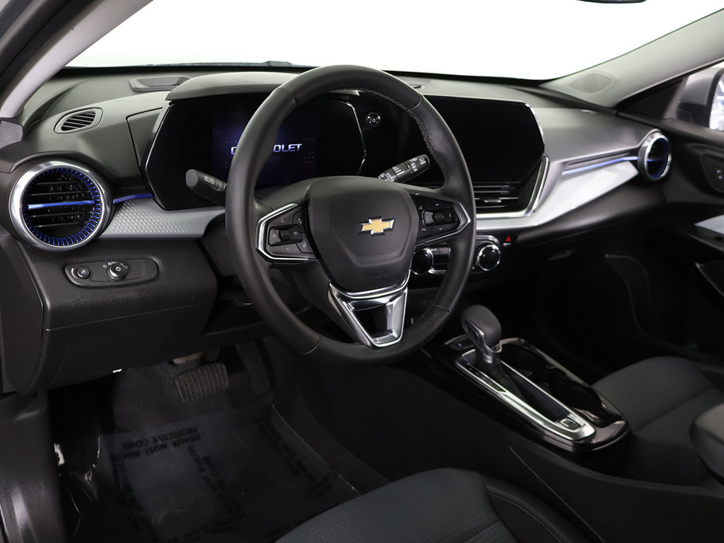 Used 2026 Chevrolet Trax LT w/ Driver Confidence Package FWD image 26