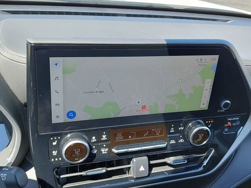 Used 2025 Toyota Highlander Limited image 40