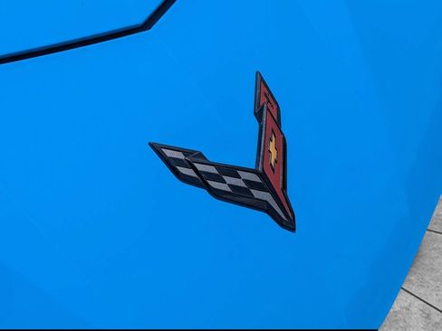 Used 2022 Chevrolet Corvette Stingray Premium Conv w/ Z51 Performance Package RWD image 10
