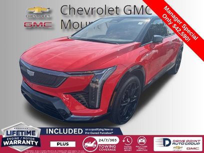 Used 2025 Cadillac Optiq Sport 1 w/ LPO, ONYX Package