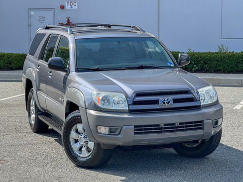Used 2003 Toyota 4Runner SR5 AWD/4WD image 7