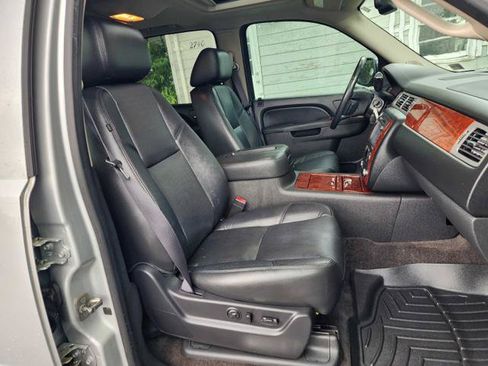 Used 2013 Chevrolet Tahoe LTZ AWD/4WD image 20