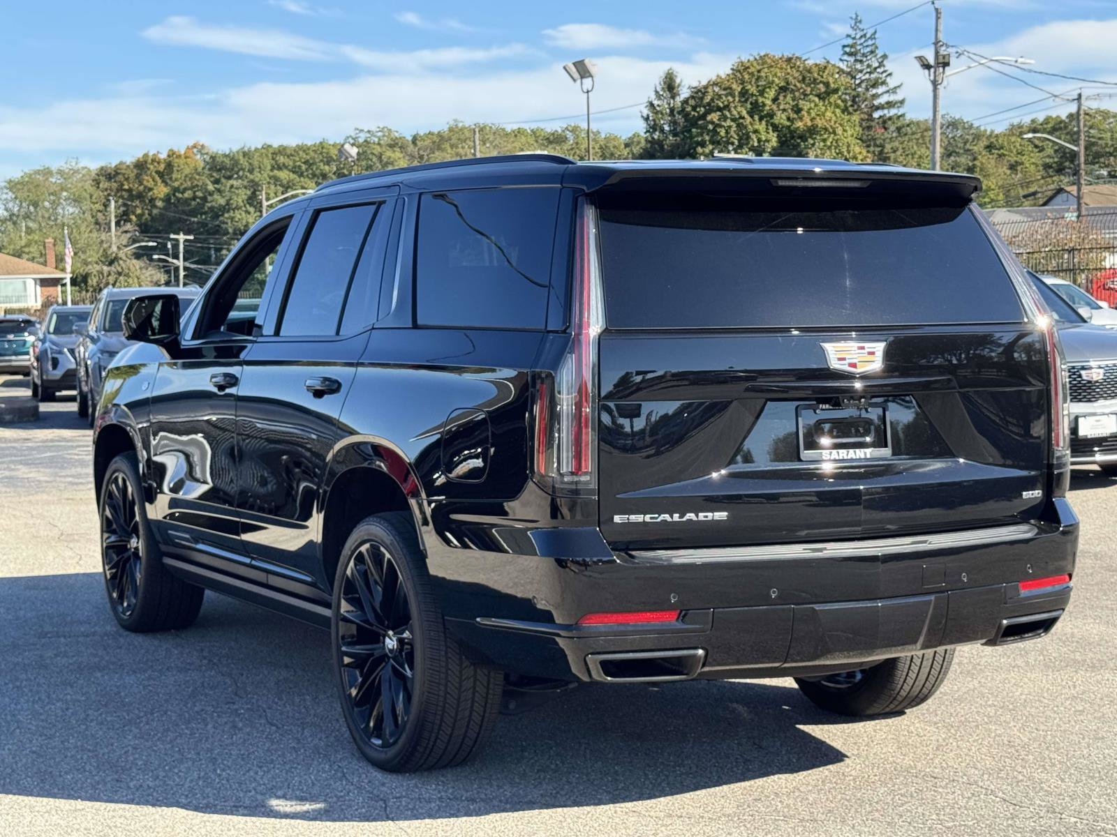 Used 2025 Cadillac Escalade Sport Platinum w/ LPO, ONYX Package AWD/4WD image 7