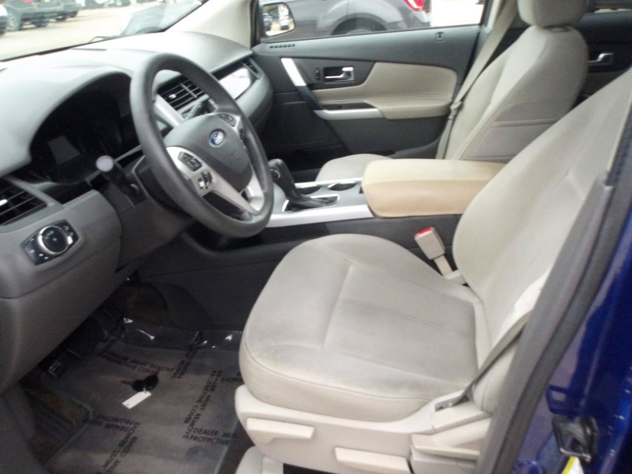 Used 2014 Ford Edge SE FWD image 19