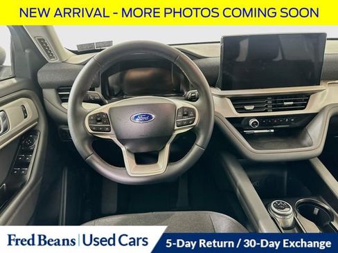 Used 2026 Ford Explorer Active AWD/4WD image 15