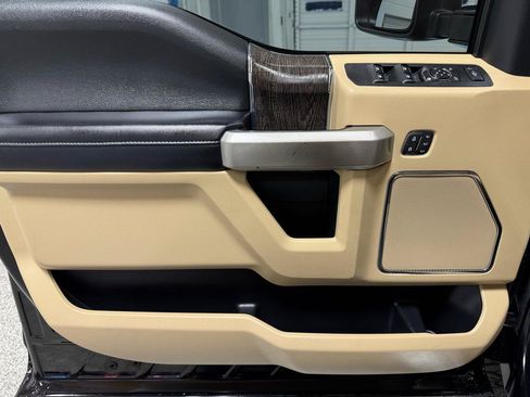 Used 2020 Ford F250 Lariat w/ Lariat Ultimate Package AWD/4WD image 10