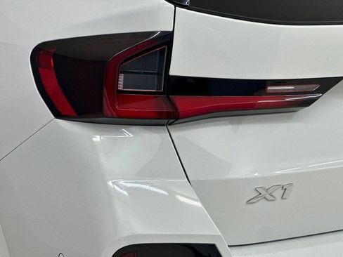 Used 2023 BMW X1 xDrive28i w/ M Sport Package image 13