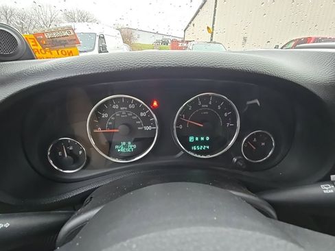 Used 2013 Jeep Wrangler Unlimited Sport image 22