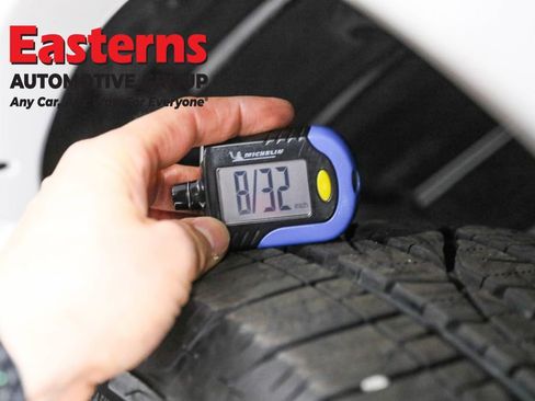 Used 2024 Nissan Armada SV image 28