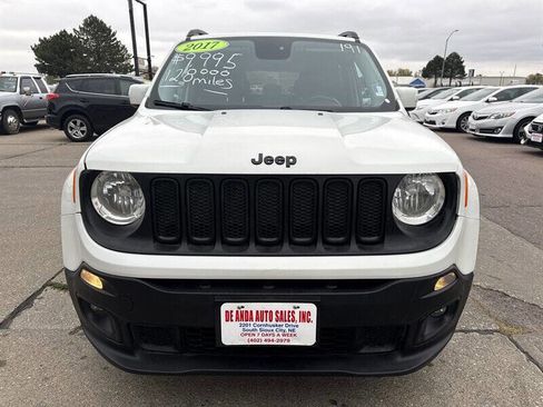 Used 2017 Jeep Renegade Altitude FWD image 12