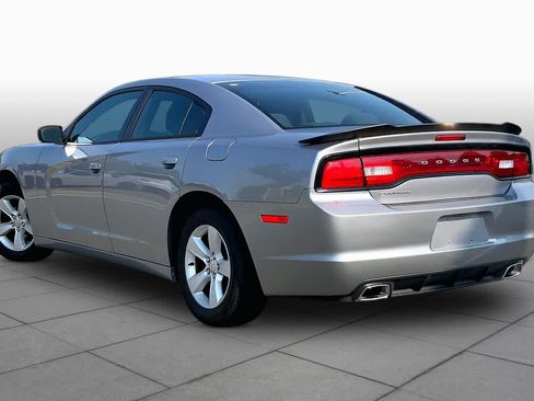Used 2014 Dodge Charger SE RWD image 12