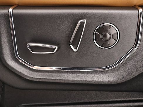 Certified 2024 Ford Expedition Platinum image 14