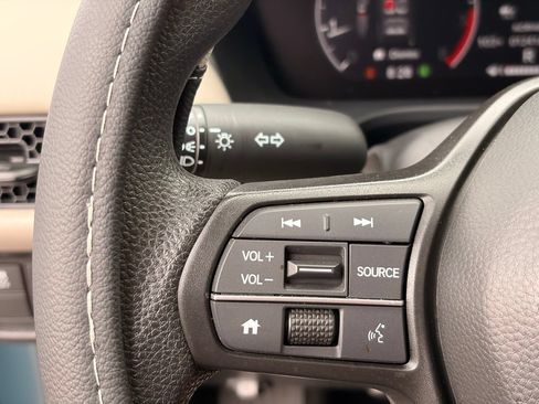 Used 2025 Honda HR-V LX image 29