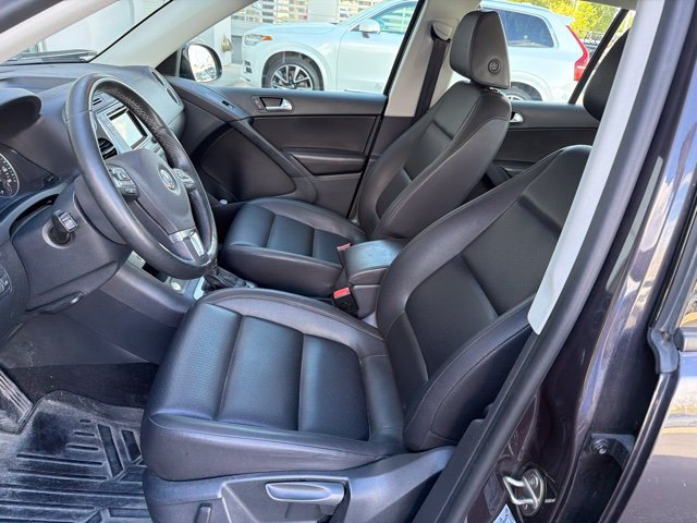 Used 2016 Volkswagen Tiguan S AWD/4WD image 5