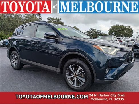 Used 2017 Toyota RAV4 XLE image 1