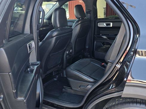 Used 2020 Ford Explorer Limited w/ Class III Trailer Tow Package AWD/4WD image 10
