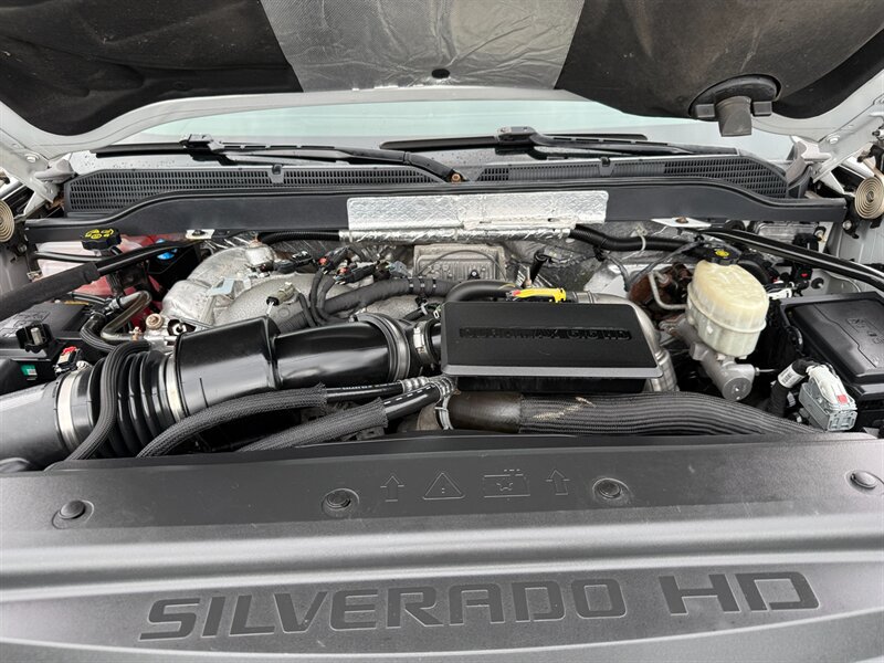 Used 2018 Chevrolet Silverado 2500 LTZ w/ Duramax Plus Package AWD/4WD image 21