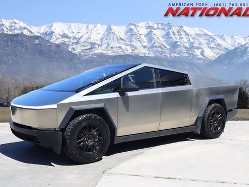 Used 2025 Tesla Cybertruck AWD Crew Cab image 1
