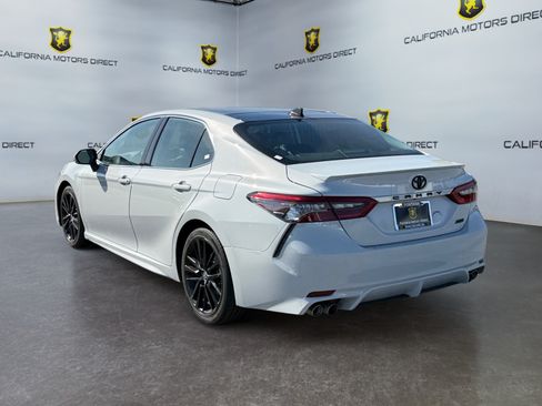 Used 2023 Toyota Camry XSE FWD image 3