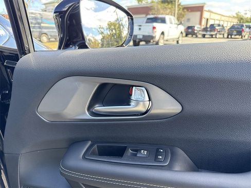 New 2026 Chrysler Pacifica Select image 27