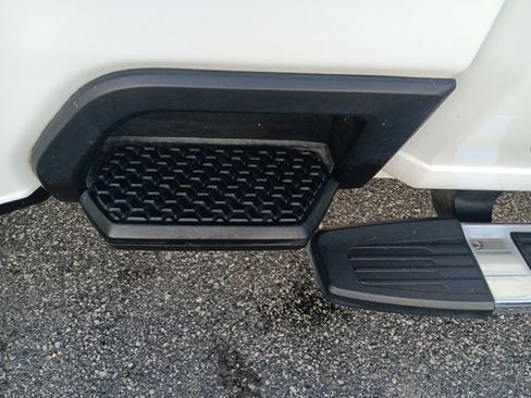 Used 2020 Chevrolet Silverado 3500 LTZ w/ LTZ Plus Package image 12