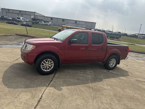 Used 2019 Nissan Frontier SV w/ Value Truck Package image 8