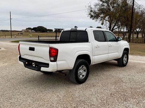 Used 2021 Toyota Tacoma SR image 6