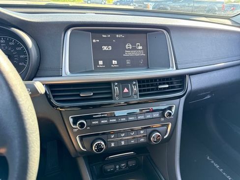 Used 2018 Kia Optima LX FWD image 27