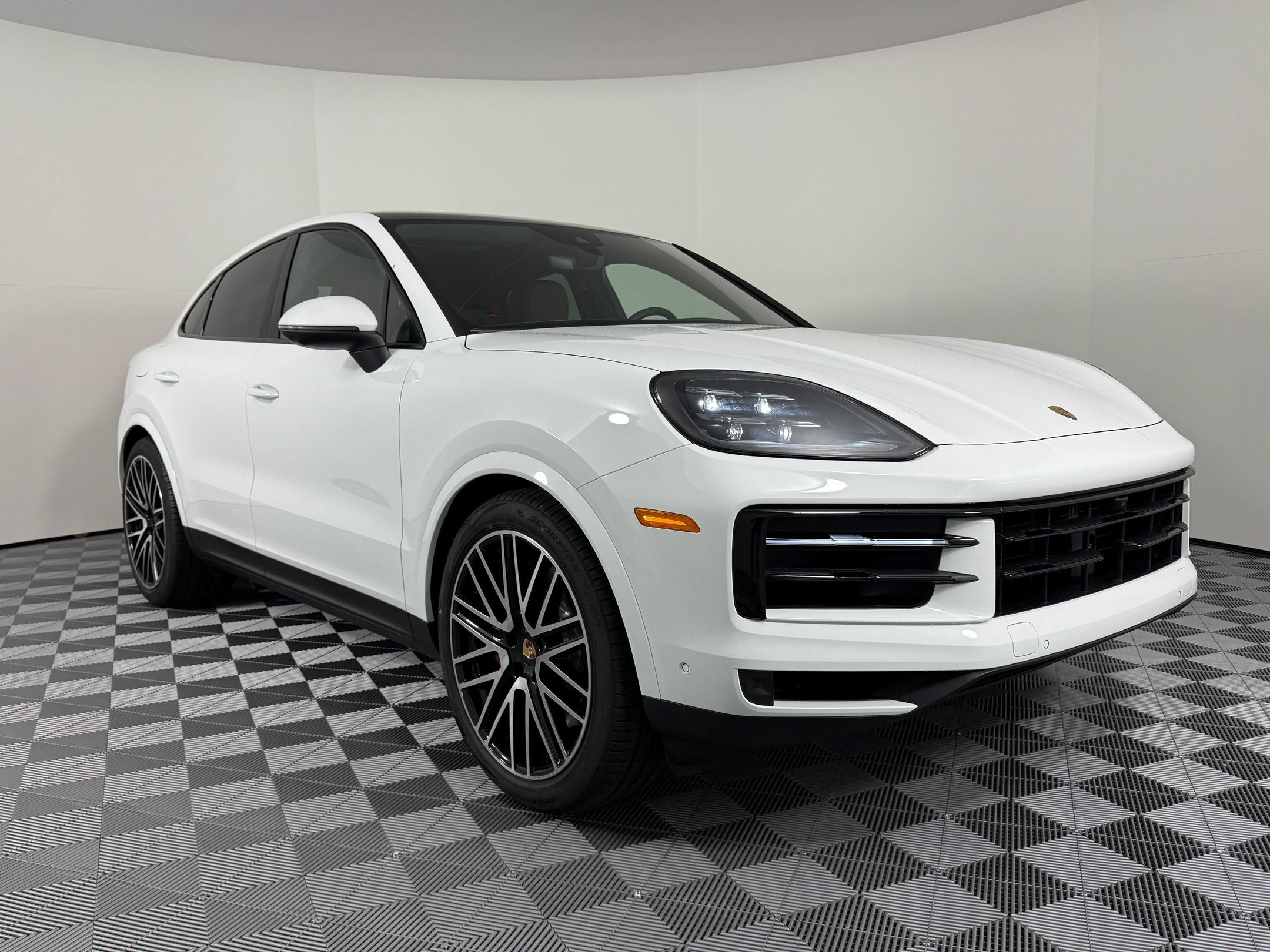 Certified 2026 Porsche Cayenne S AWD/4WD image 7