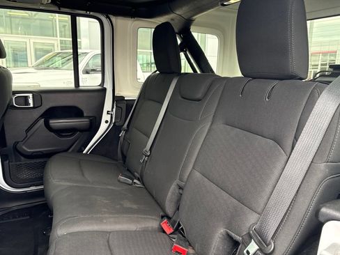 Used 2021 Jeep Wrangler Unlimited Sport AWD/4WD image 17