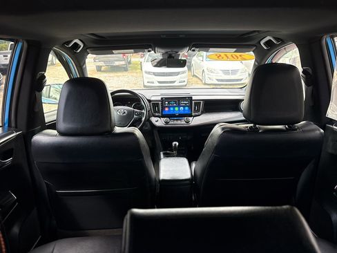 Used 2018 Toyota RAV4 SE w/ Power Extra Value Package image 19