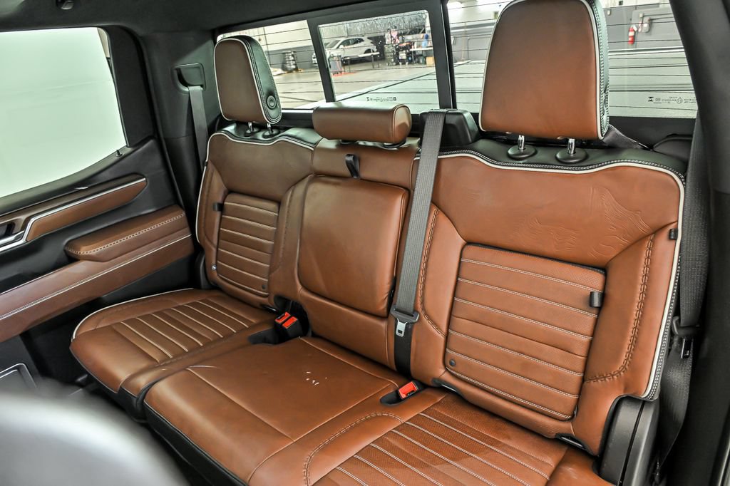 Used 2025 GMC Sierra 1500 Denali Ultimate AWD/4WD image 16