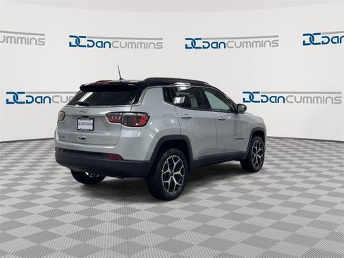 New 2026 Jeep Compass Limited image 8