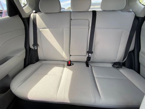 Used 2025 Hyundai Kona SEL image 38