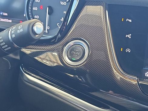 Used 2023 Cadillac XT6 Sport w/ Platinum Package image 17