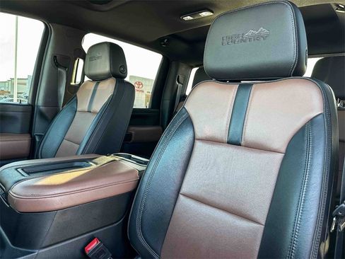 Used 2021 Chevrolet Silverado 2500 High Country w/ Z71 Off-Road Package image 14