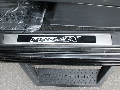 Used 2023 Nissan Frontier PRO-4X w/ Pro Convenience Package image 34