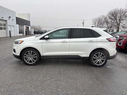 Used 2022 Ford Edge Titanium w/ Equipment Group 301A image 2